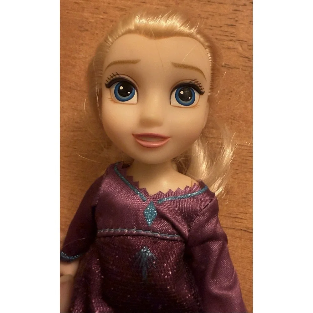 Disney's frozen two‎ Elsa doll 6